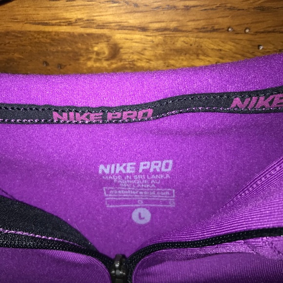 EUC NIKE PRO QUARTER ZIP - Picture 3 of 5
